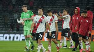 River, eliminado: Centurión fue enorme, Villa definió la serie de penales e Independiente Rivadavia se metió en la final de la Copa Argentina
