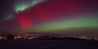 Advierten por una tormenta solar de magnitud histórica que impacta a la Tierra: no se registraba una similar desde 2003