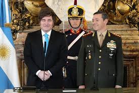 El Gobierno habilitó a militares de carrera a ocupar cargos públicos no electivos