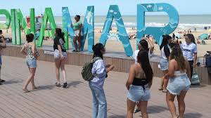 Carnaval: Más de 3 millones de turistas viajaron por el país durante el fin de semana largo.