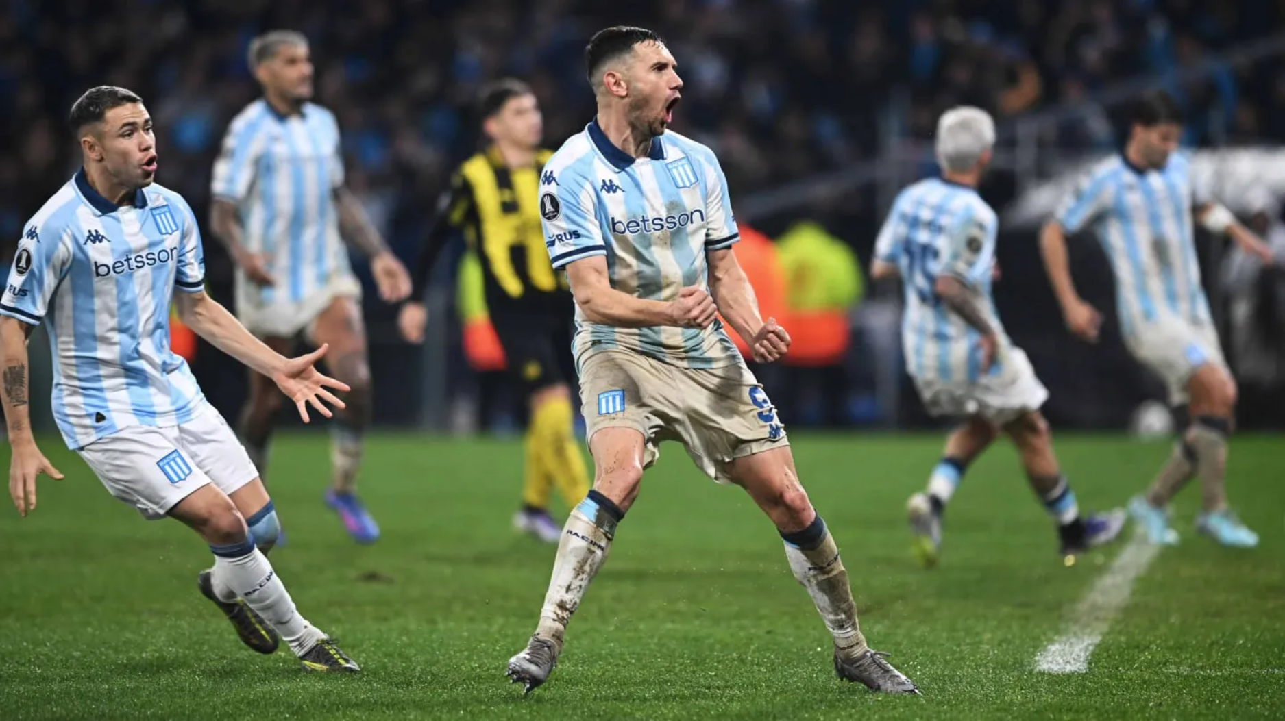 QUÉ HARÁ RACING CON LA CHANCE DE INCORPORAR UN REFUERZO