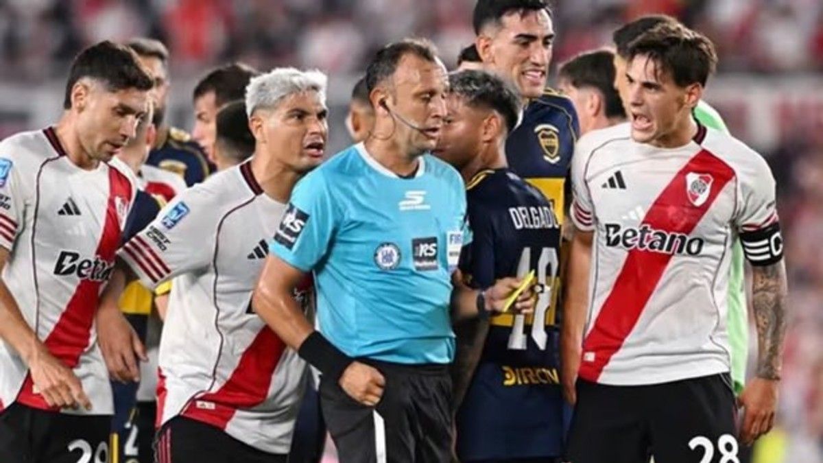 Se filtró el motivo por el que Darío Herrera no cobró penal para River frente a Boca.