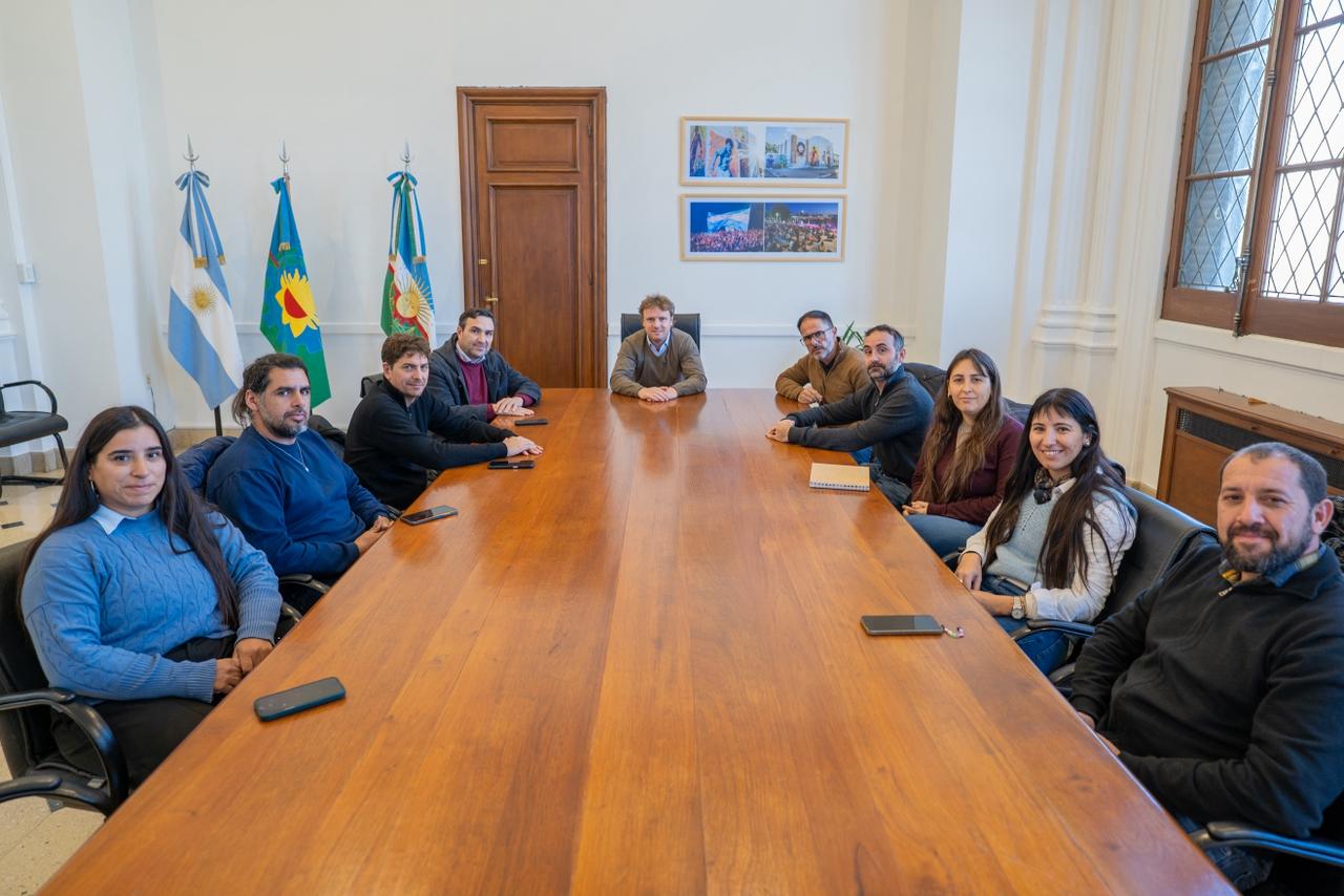 El intendente Wesner se reunió a autoridades del IPAC y de la Dirección Provincial de Desarrollo Cooperativo.