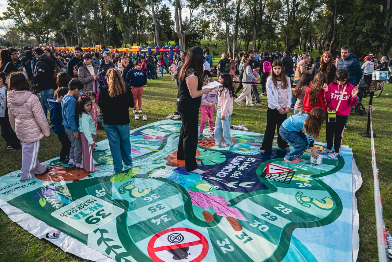 OLAVARRÍA CELEBRÓ EL DÍA DE LAS INFANCIAS CON UNA MULTITUDINARIA JORNADA EN EL PARQUE HELIOS ESEVERRI.