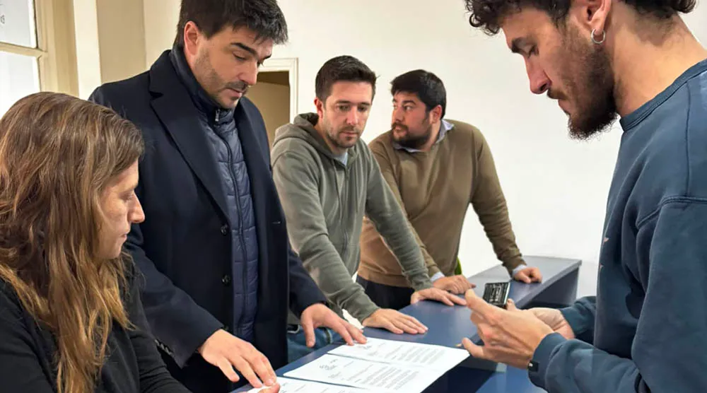 Ezequiel Galli busca beneficiar a las empresas de energía eólica en Olavarría.