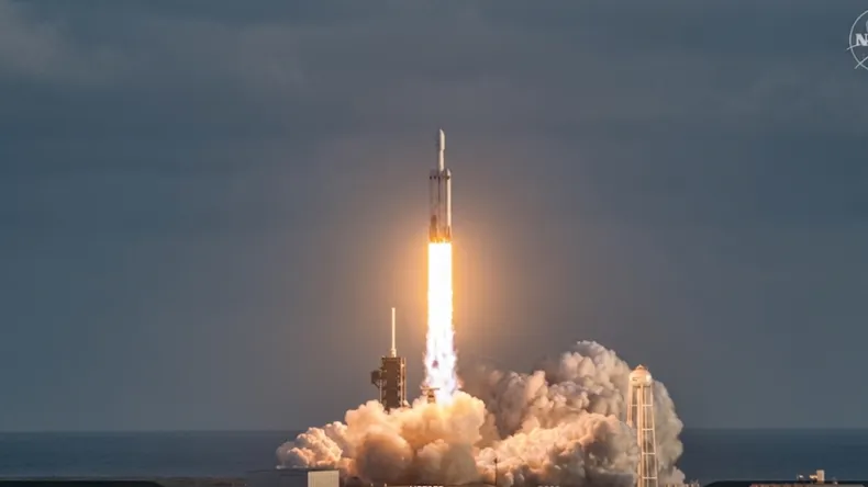 🚀 LA NASA LANZÓ EL TELESCOPIO ESPACIAL NANCY GRACE ROMAN